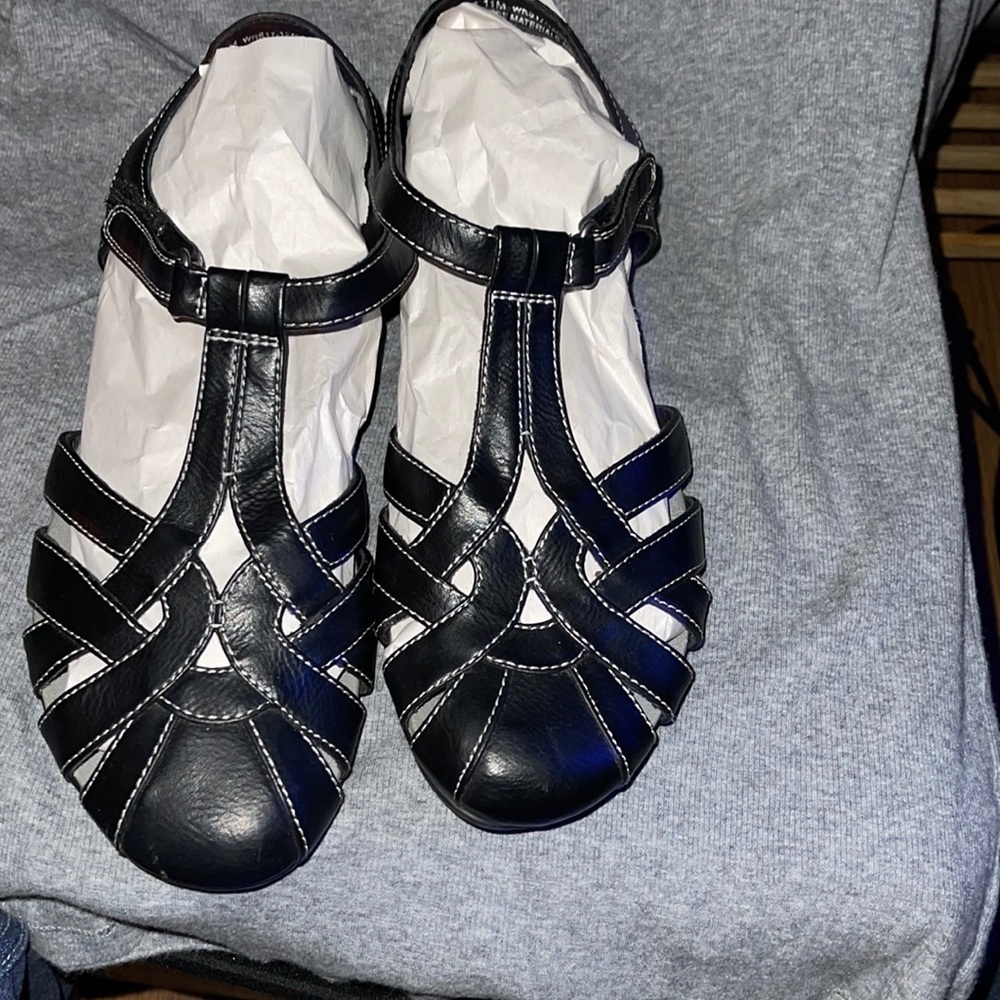 Black sandals, size 10